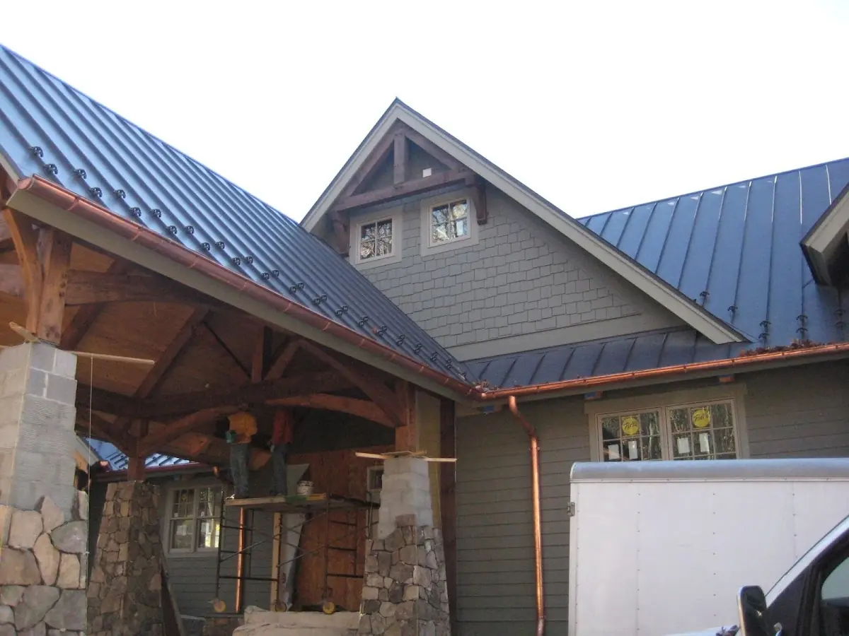 Craftsman Roofing team delivering quality roofing work in Edmonds